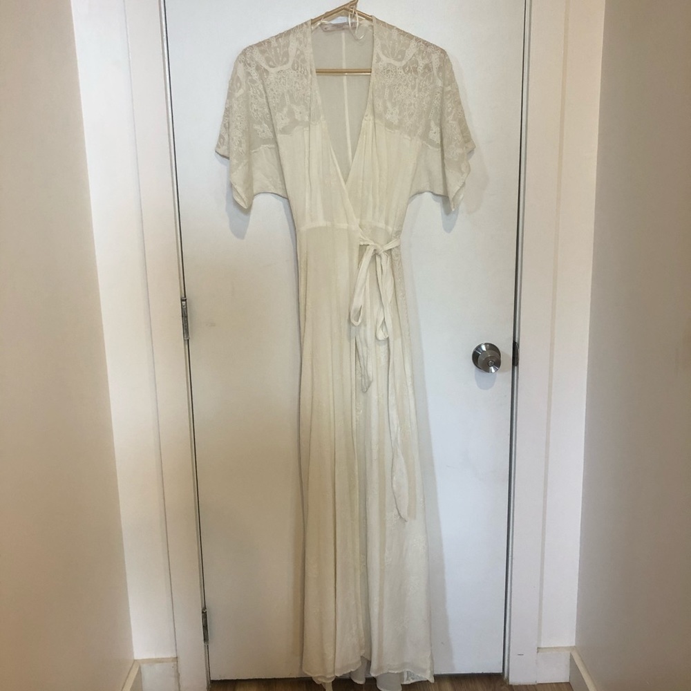 Brand new wht cream linen Zara maxi dress size S